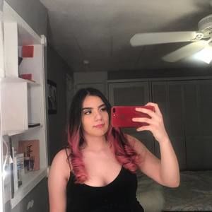 Meet your Posher, Carolina